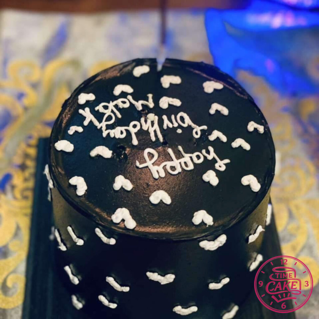 كيك لون أسود 7