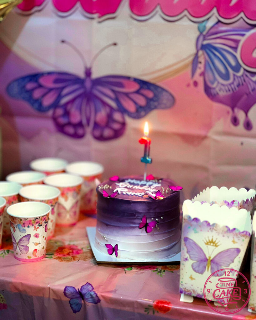 كيك فراشات 25